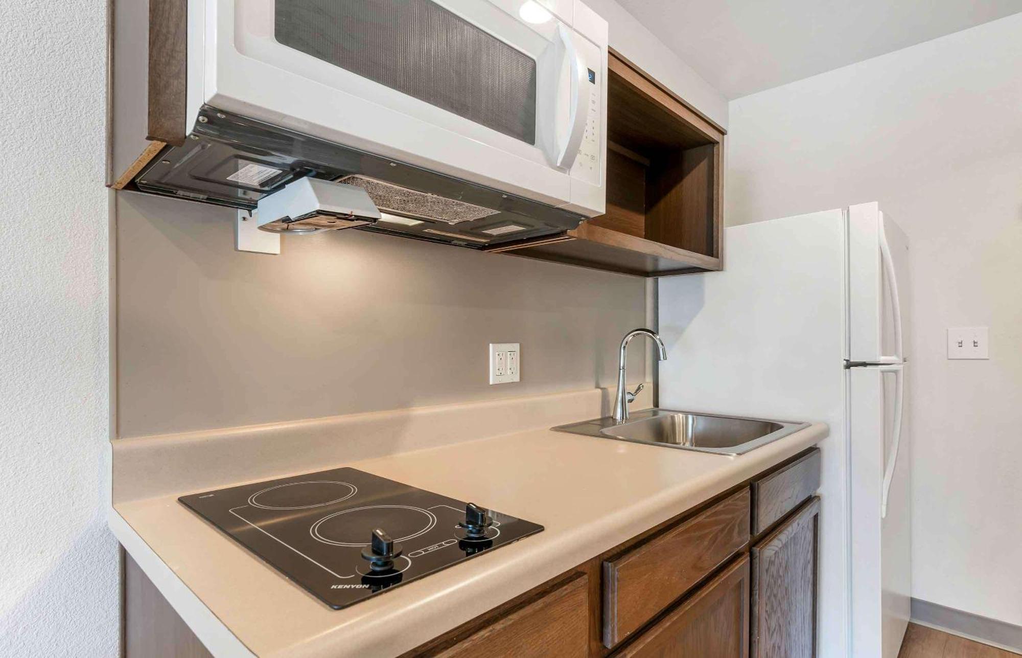 Extended Stay America Suites - Portland - East Fairview Екстериор снимка